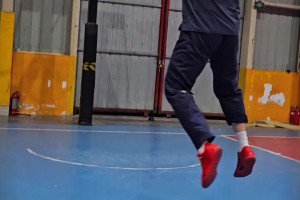 颜丙涛这记翻身跳投什么水平？一看就是会打球啊！